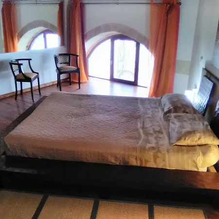 Alojamento de Acomodação e Pequeno-almoço Bed In Salento 2*