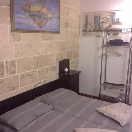 Bed In Salento ベッド・アンド・ブレックファスト 2*